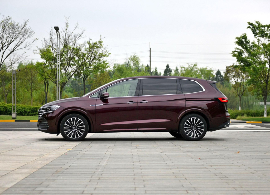 抚顺七座要实用还是要排面 威然和威霆对比测评 - 上汽大众抚顺上辽4s