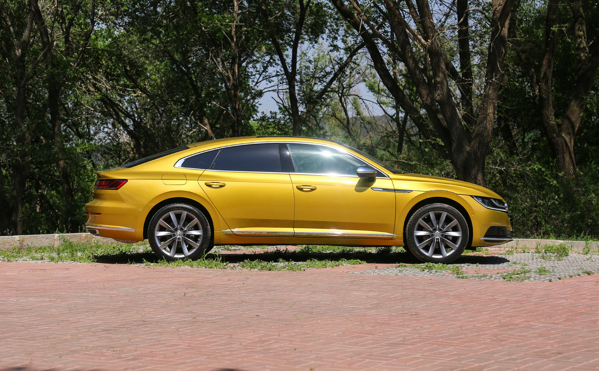 抚顺大众帕萨特/cc对比测评